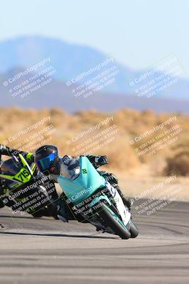 media/Jan-10-2025-CVMA Friday Practice (Fri) [[489e0da257]]/Group 4 and Trackday/Session 4 (Turn 16)/